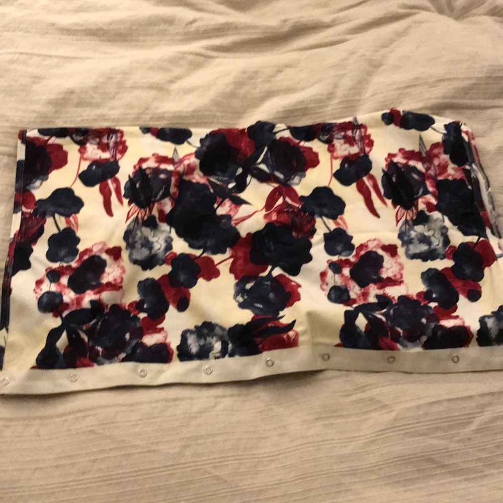 Large floral wrap